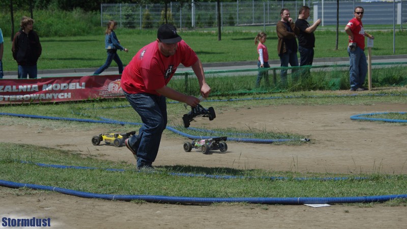 Półfinały w klasie IC-8 Buggy