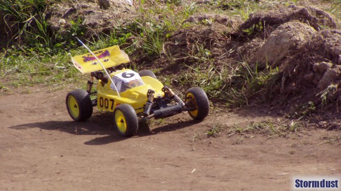 Klasa ET-10 4WD: Kacper Brudnik modelem Kyosho Lazer