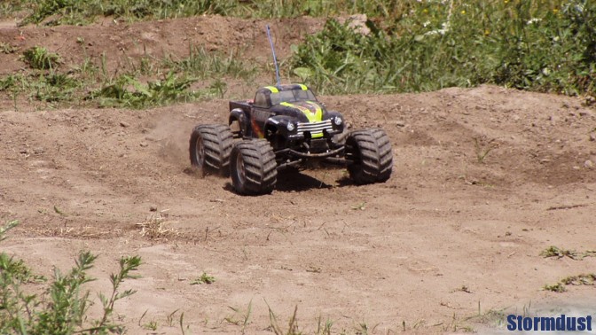 Dominik modelem Traxxas T-Maxx