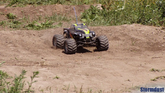 Dominik modelem Traxxas T-Maxx