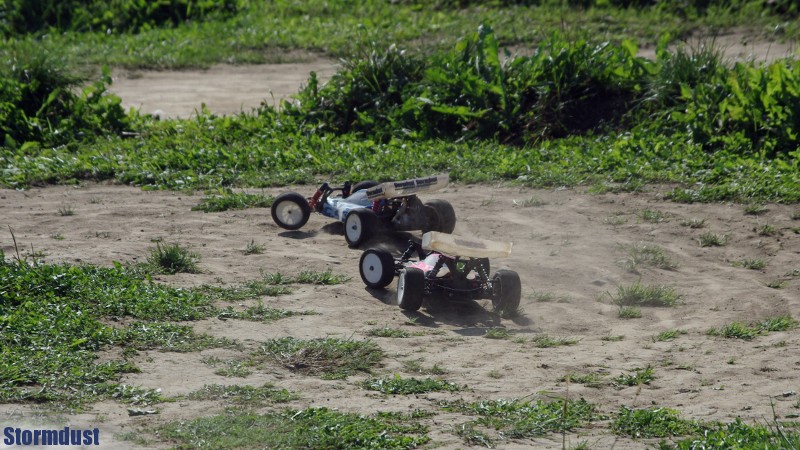 Team Losi XXX-CR vs. HB Cyclone D4