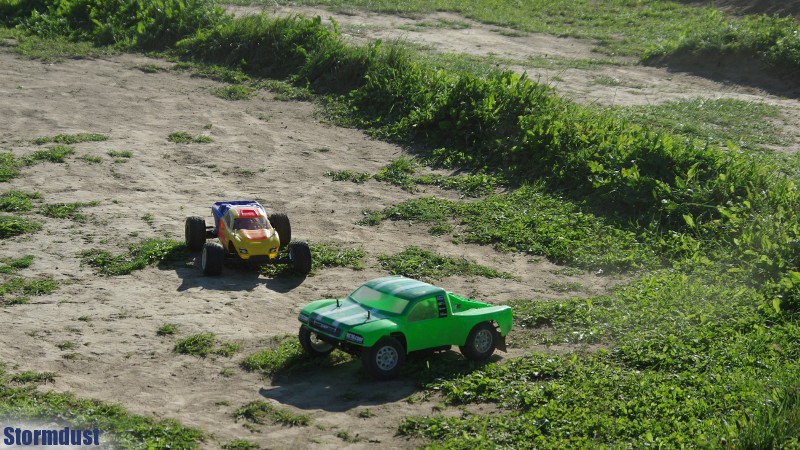 Traxxas Rustler i Team Associated SC10